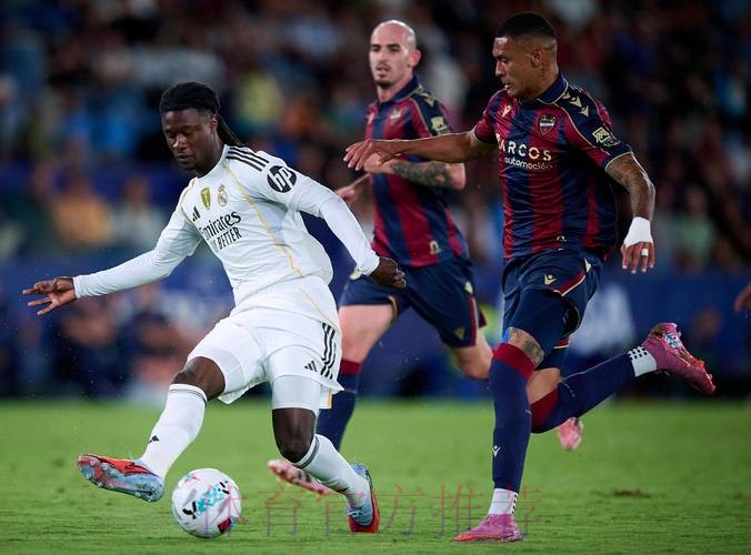 皇马新球王!本马连续3季进球20+ 射手榜仅次梅西 皇马新球王!本马连续3季进球20+ 射手榜仅次梅西